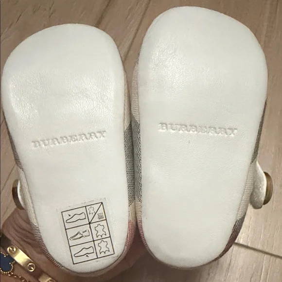 Burberry Plaid baby Shoes - Picture 8 of 12